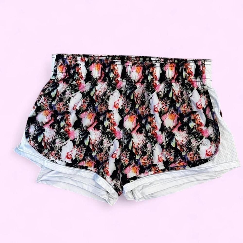 Leg3nd black pink and white